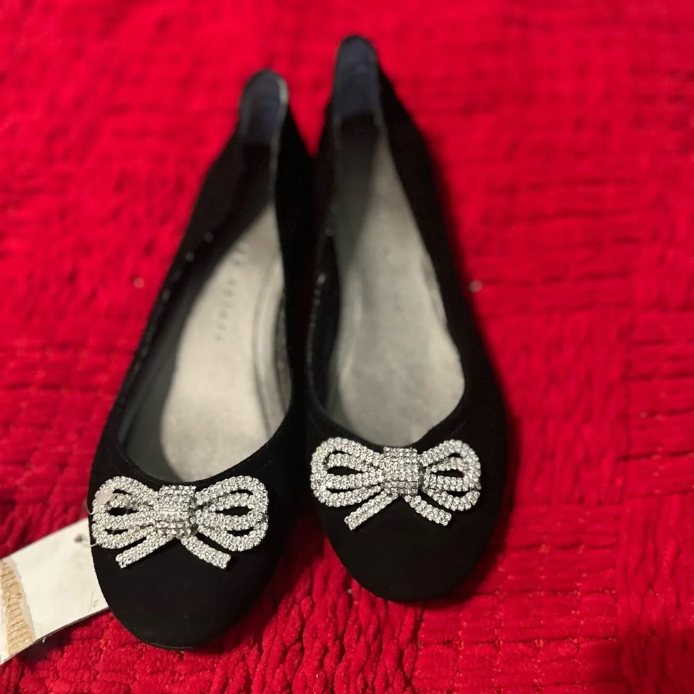 NWT Martinez Valero Black Suede Rhinestone Bow Gorgeous Ballet Flats 6.5 - Picture 11 of 11